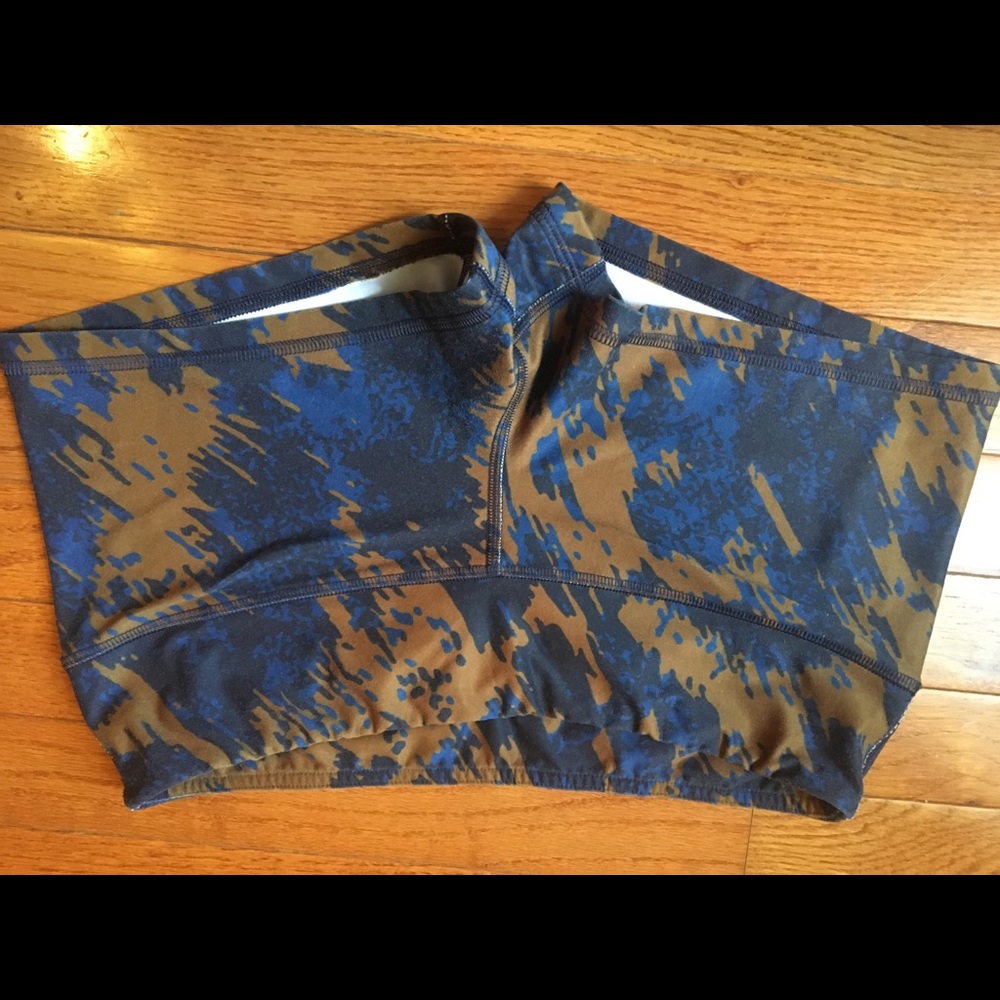 Fleo booty shorts